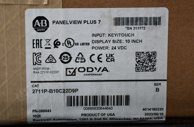 2711P-B10C22D9P, PanelView más el terminal de 7 funcionamientos, telclado numérico/pantalla táctil, 10 SVGA,