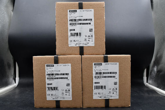 CHINA Impulsión del inversor de Siemens SINAMICS G120C, trifásica adentro, 0 → 550Hz hacia fuera, 7,5 kilovatios, CA de 400 V, A 16,5 proveedor