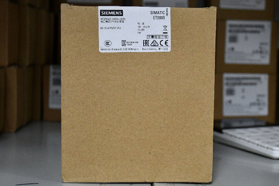 Módulo de la entrada-salida del PLC de Siemens para el uso con el EM 200 series, 119,5 x 120 x 75 milímetros, 24 C.C. de V, SIMATIC proveedor