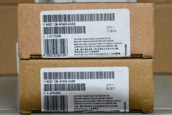 Módulo de la entrada-salida del PLC de Siemens, 130 x 45 x 35 milímetros, de análogo, 24 V DC, SIMATIC proveedor