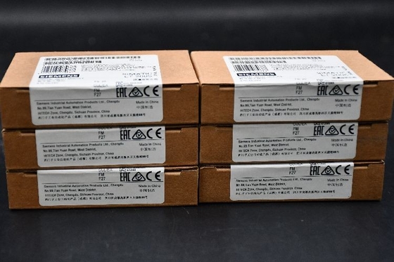 Módulo de la entrada-salida del PLC de Siemens, 200 x 30 x 49 milímetros, Digitaces, Ecomot300 COMO - módulo de I, 24 V DC, SIMATIC proveedor