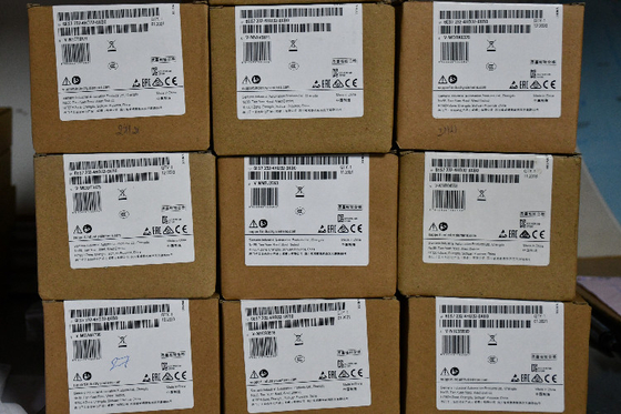 Siemens - módulo de la entrada-salida del PLC para el uso con la serie de SIMATIC S7-1200, 100 x 45 x 75 milímetros, análogo, análogo, TM3, 24 C.C. de V, proveedor