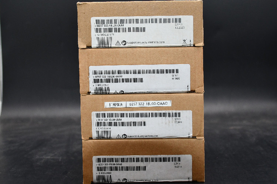 Siemens - módulo de la entrada-salida del PLC para el uso con S7-300 la serie, 125 x 40 x 120 milímetros, Digitaces, serie de SIMATIC S7-300, → 20,4 proveedor