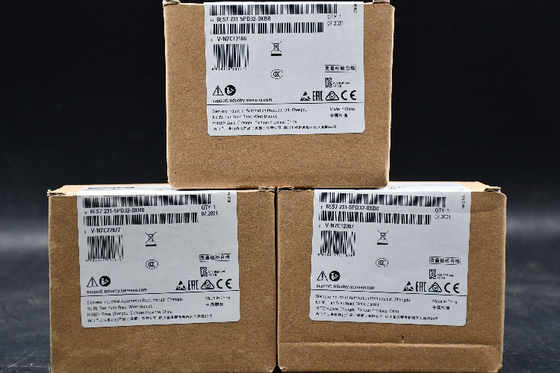 Siemens - módulo de la entrada-salida del PLC para el uso con CPU 1211, CPU 1212, CPU 1214, 100 x 45 x 75 milímetros, análogo, E10A, 24 C.C. de V, SIMATIC proveedor