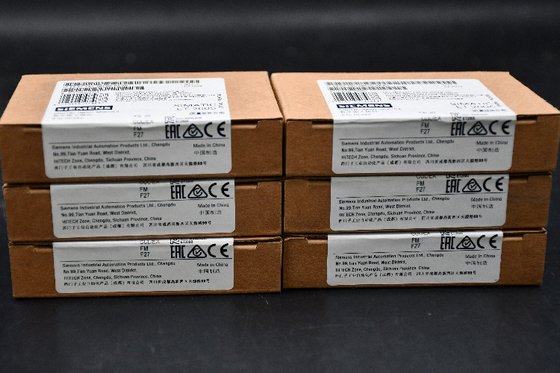 Siemens - módulo de la entrada-salida del PLC para el uso con SIMATIC Y 200S la serie, 81 x 15 x 52 milímetros, Digitaces, MicroLogix 1100, 24 C.C. de V proveedor