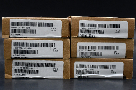 Módulo de la extensión del PLC de Siemens para el uso con S7-300 la serie, 125 x 80 x 120 milímetros, Digitaces, Digitaces, 24 C.C. de V proveedor